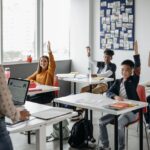 5 Kompetenzen, die KI Schülerinnen und Schülern vermittelt
